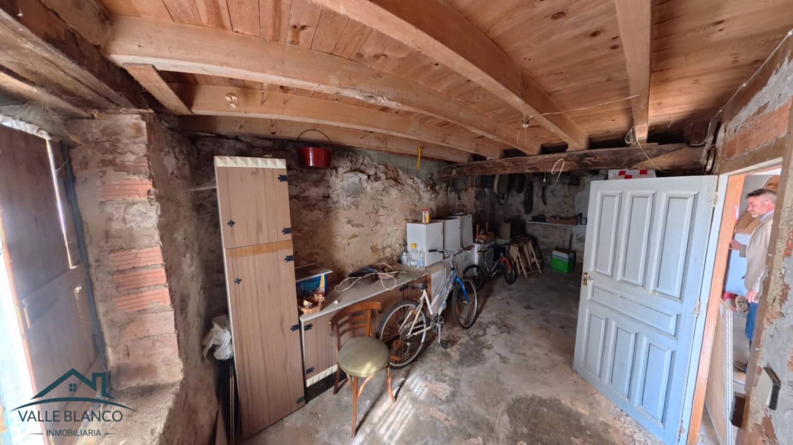 Casa de 3 habitaciones en Valderredible en venta - 125.000 € (Ref: 9819811)