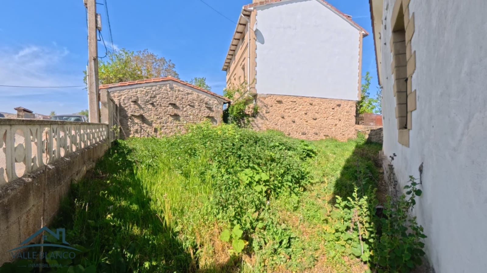 Casa de 3 habitaciones en Valderredible en venta - 125.000 € (Ref: 9819811)