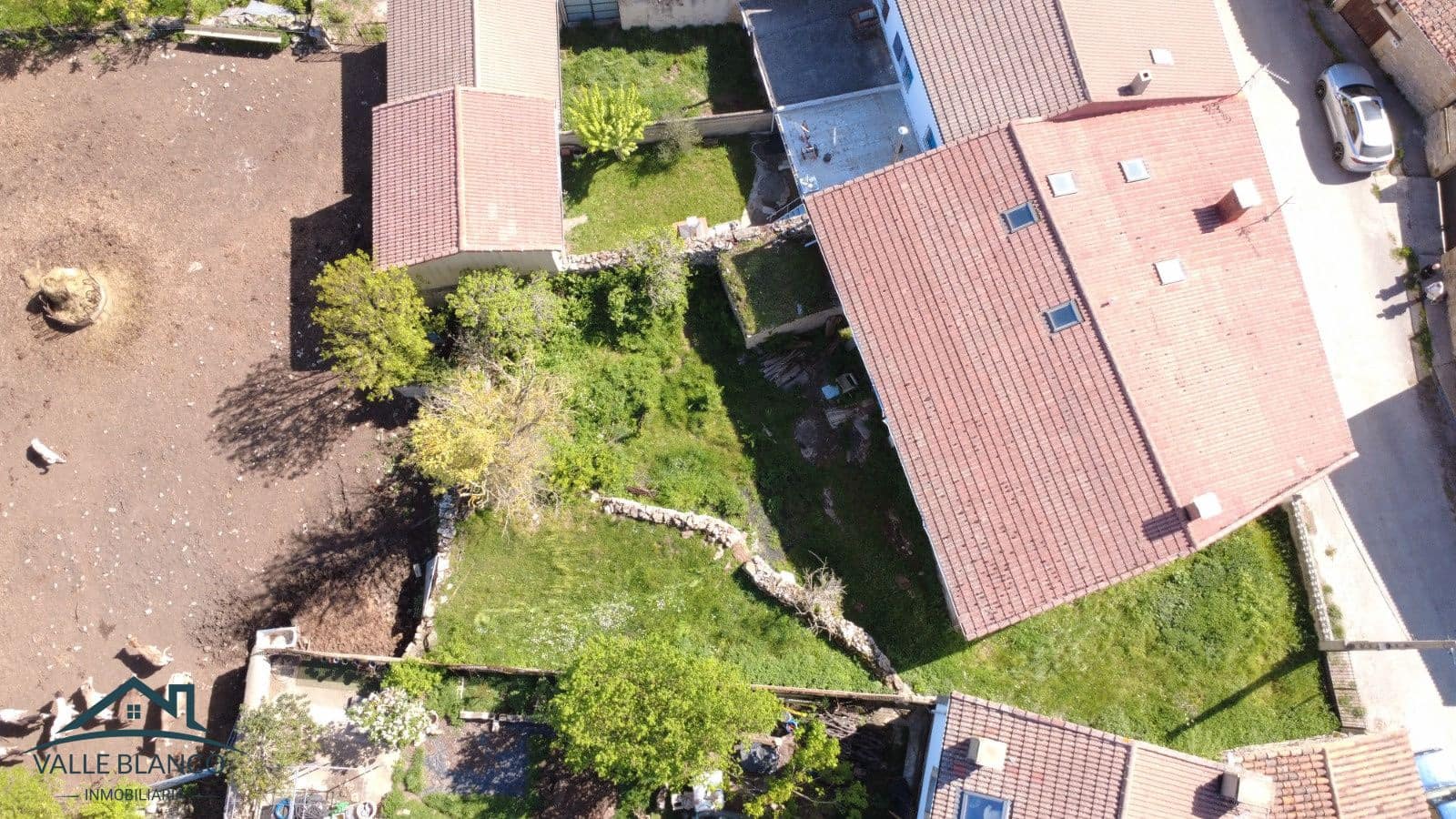 Casa de 3 habitaciones en Valderredible en venta - 125.000 € (Ref: 9819811)