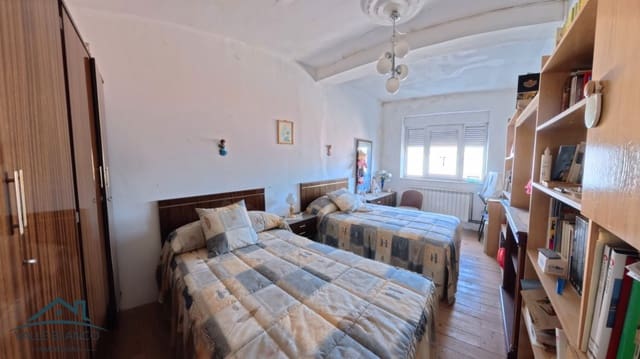 5 soverom Hus til salgs i Campoo de Enmedio - € 90 000 (Ref: 9880323)