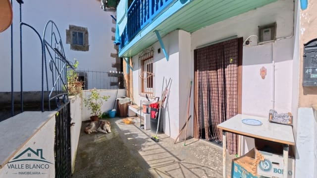 3 bedroom Semi-detached Villa for sale in Corvera de Toranzo - € 125,000 (Ref: 9900734)