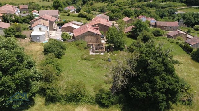 2 camera da letto Finca/Casa di Campagna in vendita in Las Rozas de Valdearrollo - 60.000 € (Rif: 9914890)