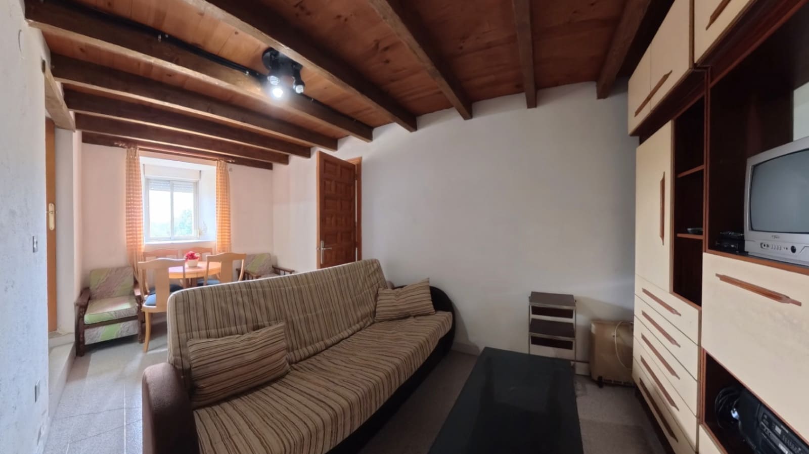 4 bedroom Finca/Country House for sale in Valle de Valdebezana - € 135,000 (Ref: 9979415)