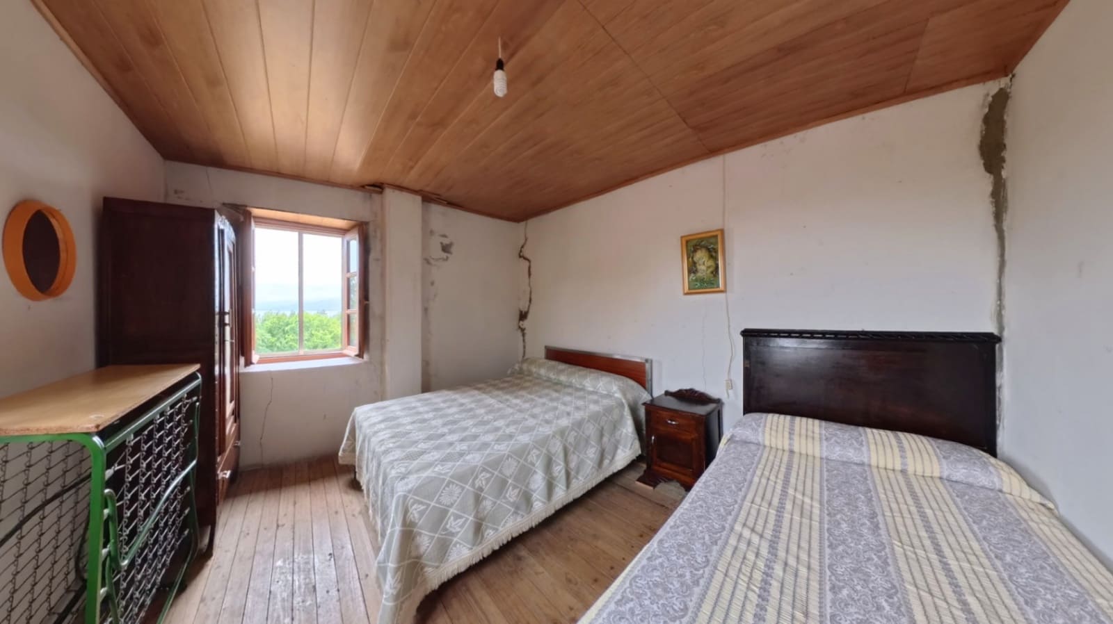 4 bedroom Finca/Country House for sale in Valle de Valdebezana - € 135,000 (Ref: 9979415)