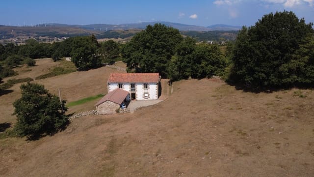 4 bedroom Finca/Country House for sale in Valle de Valdebezana - € 135,000 (Ref: 9979415)