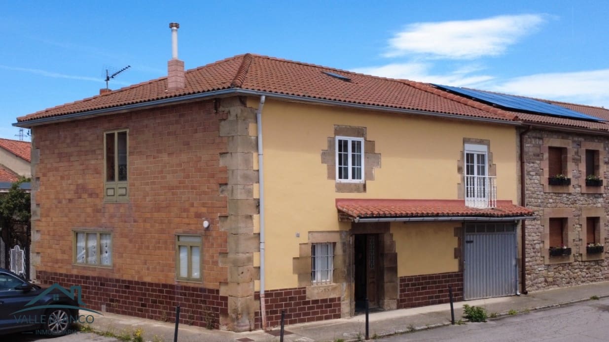 5 sypialnia Finka/Dom wiejski na sprzedaż w Campoo de Enmedio - 139 000 € (Ref: 9979416)