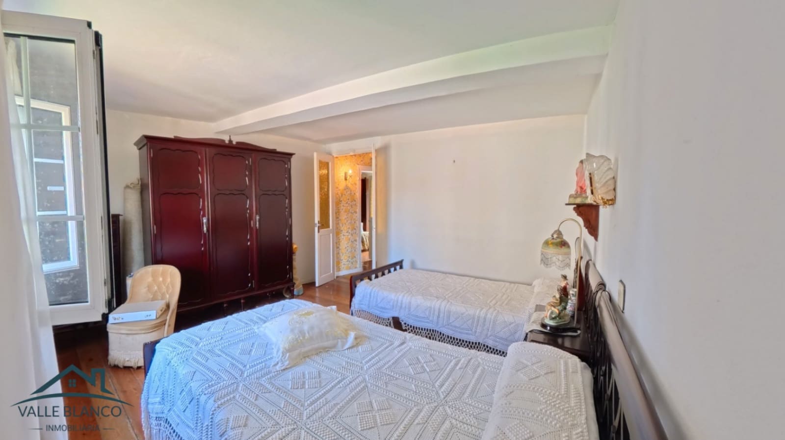 5 sypialnia Finka/Dom wiejski na sprzedaż w Campoo de Enmedio - 139 000 € (Ref: 9979416)