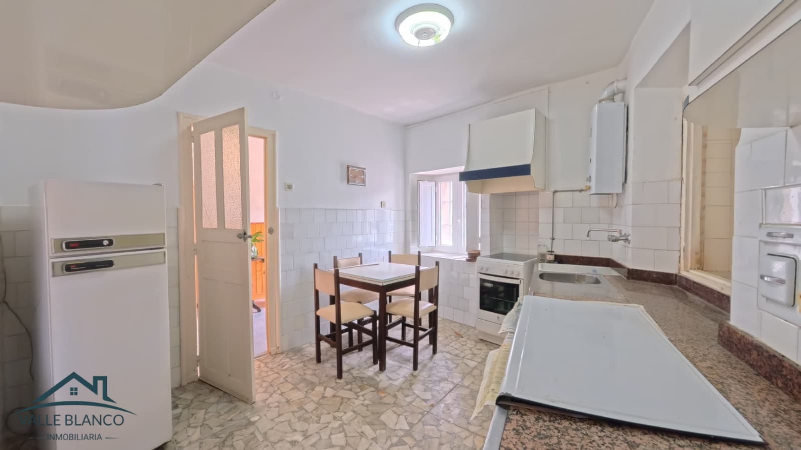 5 sypialnia Finka/Dom wiejski na sprzedaż w Campoo de Enmedio - 139 000 € (Ref: 9979416)