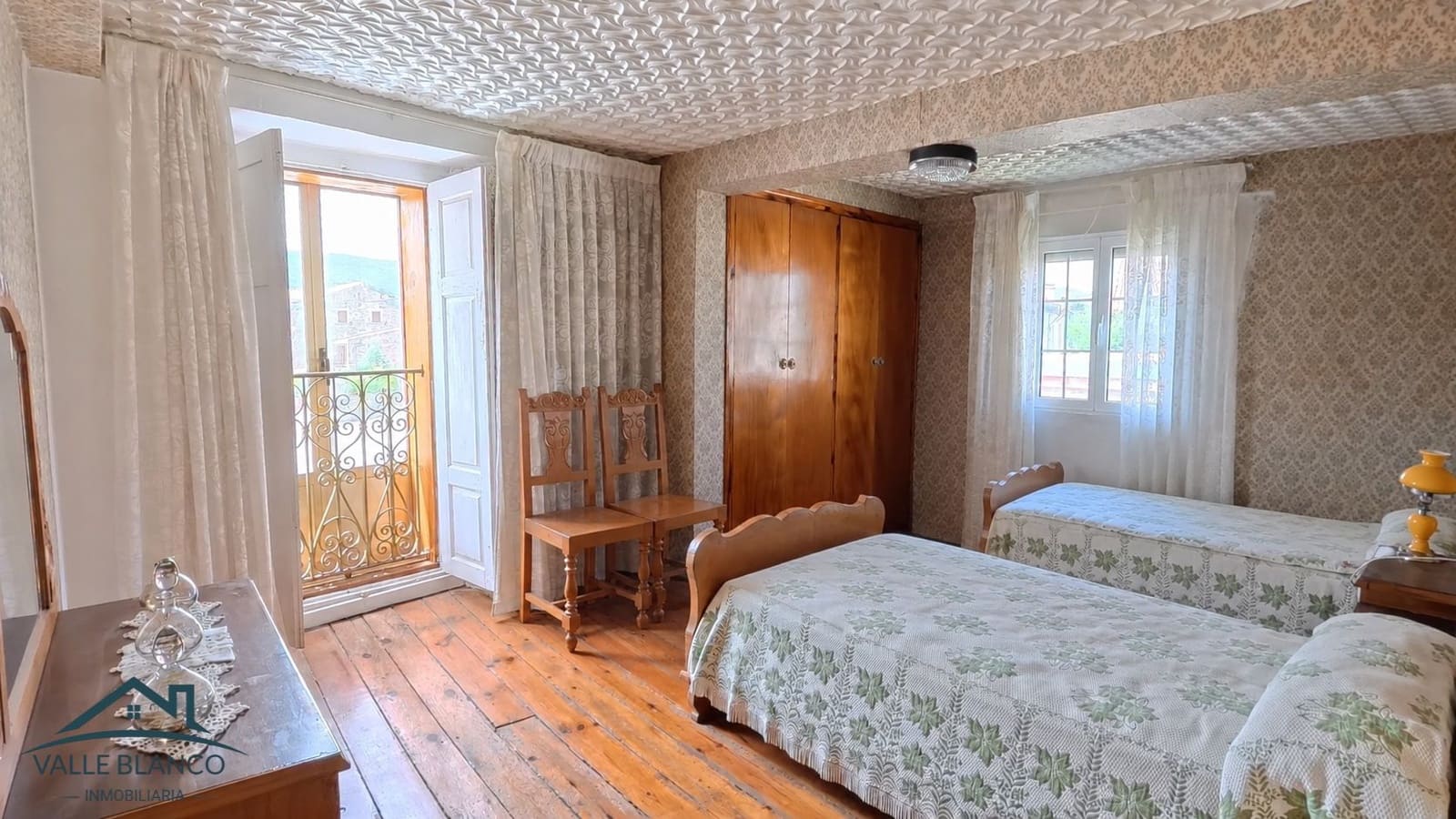 5 sypialnia Finka/Dom wiejski na sprzedaż w Campoo de Enmedio - 139 000 € (Ref: 9979416)