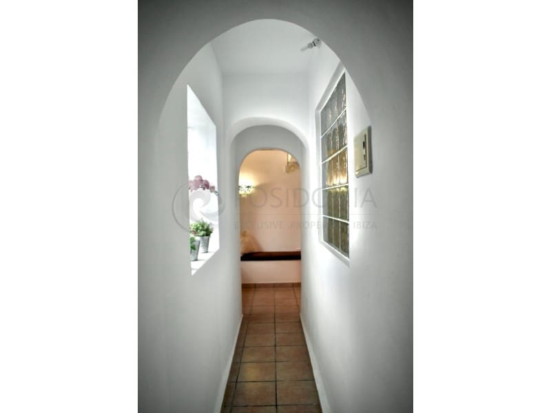 6 Zimmer Villa zu verkaufen in Sant Antoni de Portmany mit Pool Garage - 1.200.000 € (Ref: 10174548)