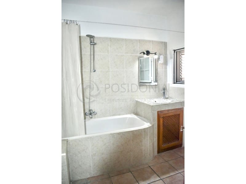 6 Zimmer Villa zu verkaufen in Sant Antoni de Portmany mit Pool Garage - 1.200.000 € (Ref: 10174548)