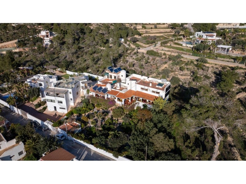 3 soveværelse Villa til salg i Cala Gracio med garage - € 3.500.000 (Ref: 9017127)