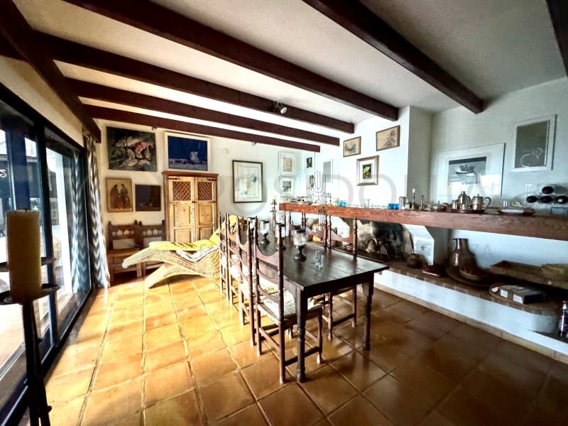 3 soveværelse Villa til salg i Cala Gracio med garage - € 3.500.000 (Ref: 9017127)