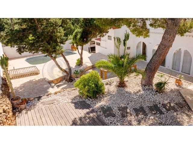 6 soveværelse Villa til salg i Cala Gracio, Sant Antoni de Portmany - € 2.590.000 (Ref: 9648010)