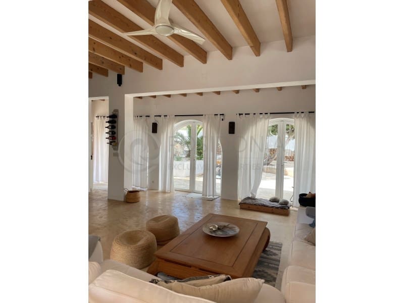 6 soveværelse Villa til salg i Cala Gracio - € 2.390.000 (Ref: 9648010)