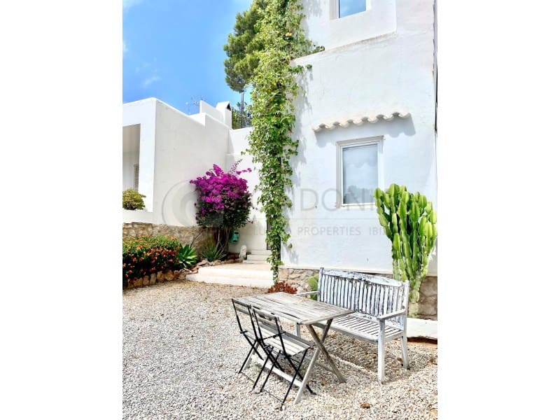 6 soveværelse Villa til salg i Cala Gracio - € 2.390.000 (Ref: 9648010)