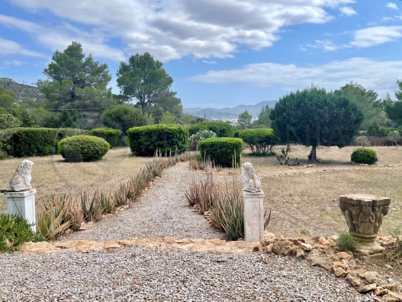 6 soveværelse Villa til salg i Cala Gracio - € 2.390.000 (Ref: 9648010)