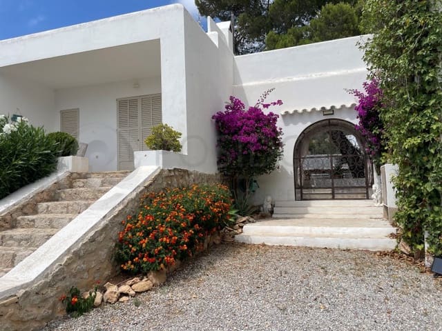 6 soveværelse Villa til salg i Cala Gracio, Sant Antoni de Portmany - € 2.390.000 (Ref: 9648010)