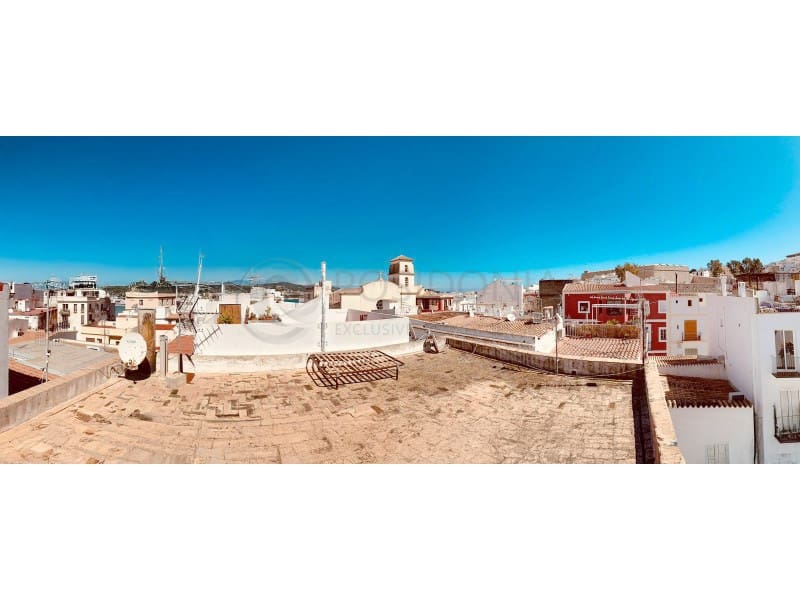 2 bedroom Penthouse for sale in Ibiza / Eivissa town - € 590,000 (Ref: 9659309)
