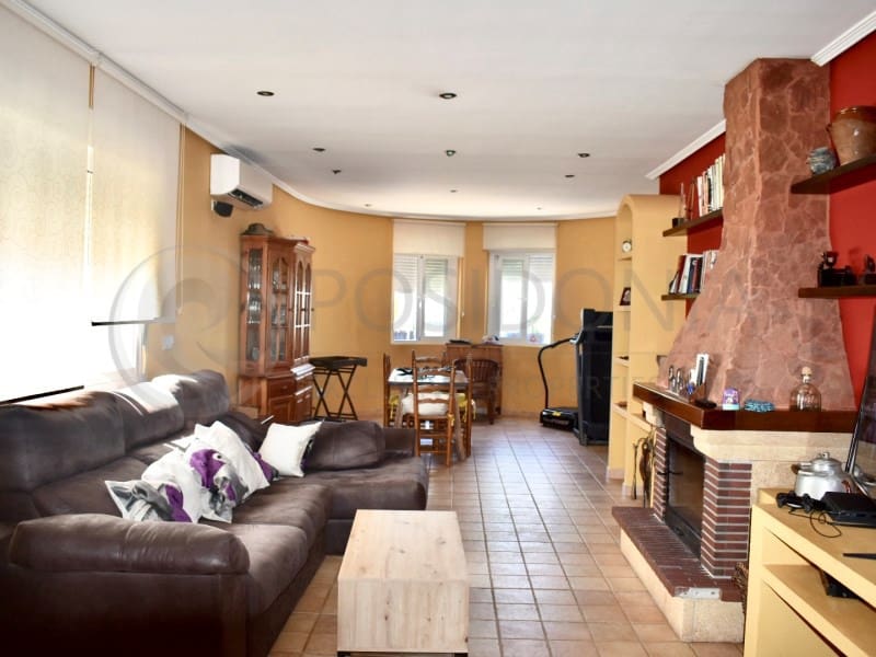 4 bedroom Villa for sale in Sant Antoni de Portmany - € 995,000 (Ref: 9949476)