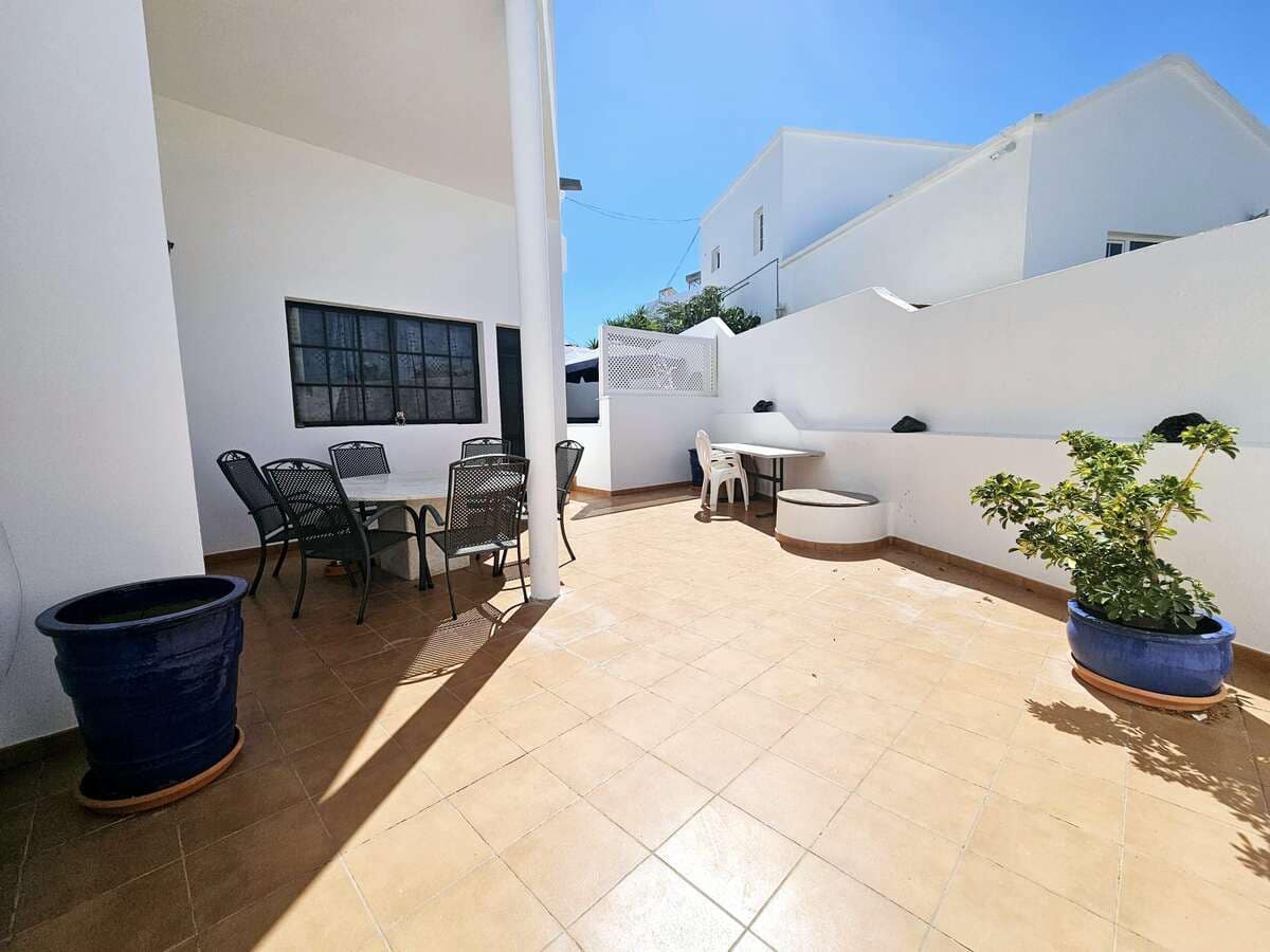 7 quarto Moradia para venda em Tahiche com garagem - 745 000 € (Ref: 8176822)