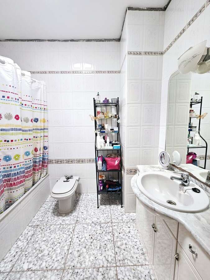 7 quarto Moradia para venda em Tahiche com garagem - 745 000 € (Ref: 8176822)