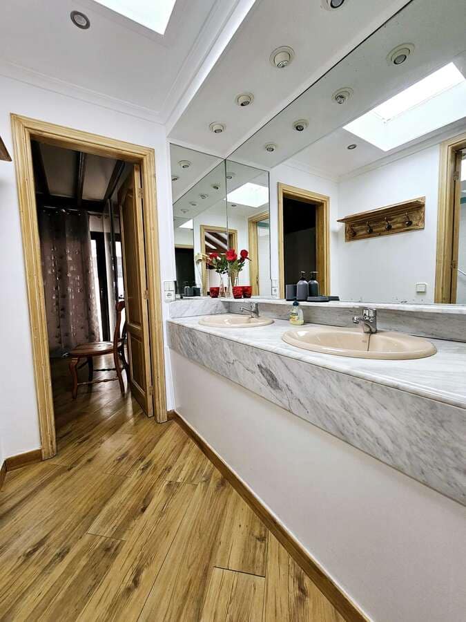 2 soveværelse Semi-Rækkehus til leje i Costa Teguise med swimmingpool garage - € 3.000 (Ref: 8262835)