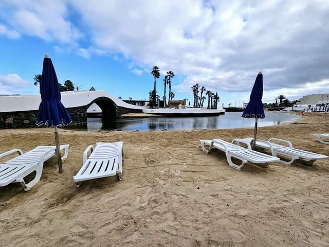 2 sypialnia Dom blizniak do wynajęcia w Costa Teguise, Teguise z basenem garażem - 2 500 € (Ref: 8262835)