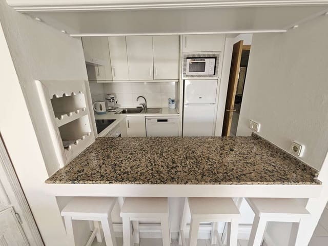 2 sypialnia Dom blizniak do wynajęcia w Costa Teguise, Teguise z basenem garażem - 2 500 € (Ref: 8262835)