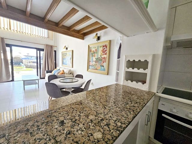2 sypialnia Dom blizniak do wynajęcia w Costa Teguise, Teguise z basenem garażem - 2 500 € (Ref: 8262835)