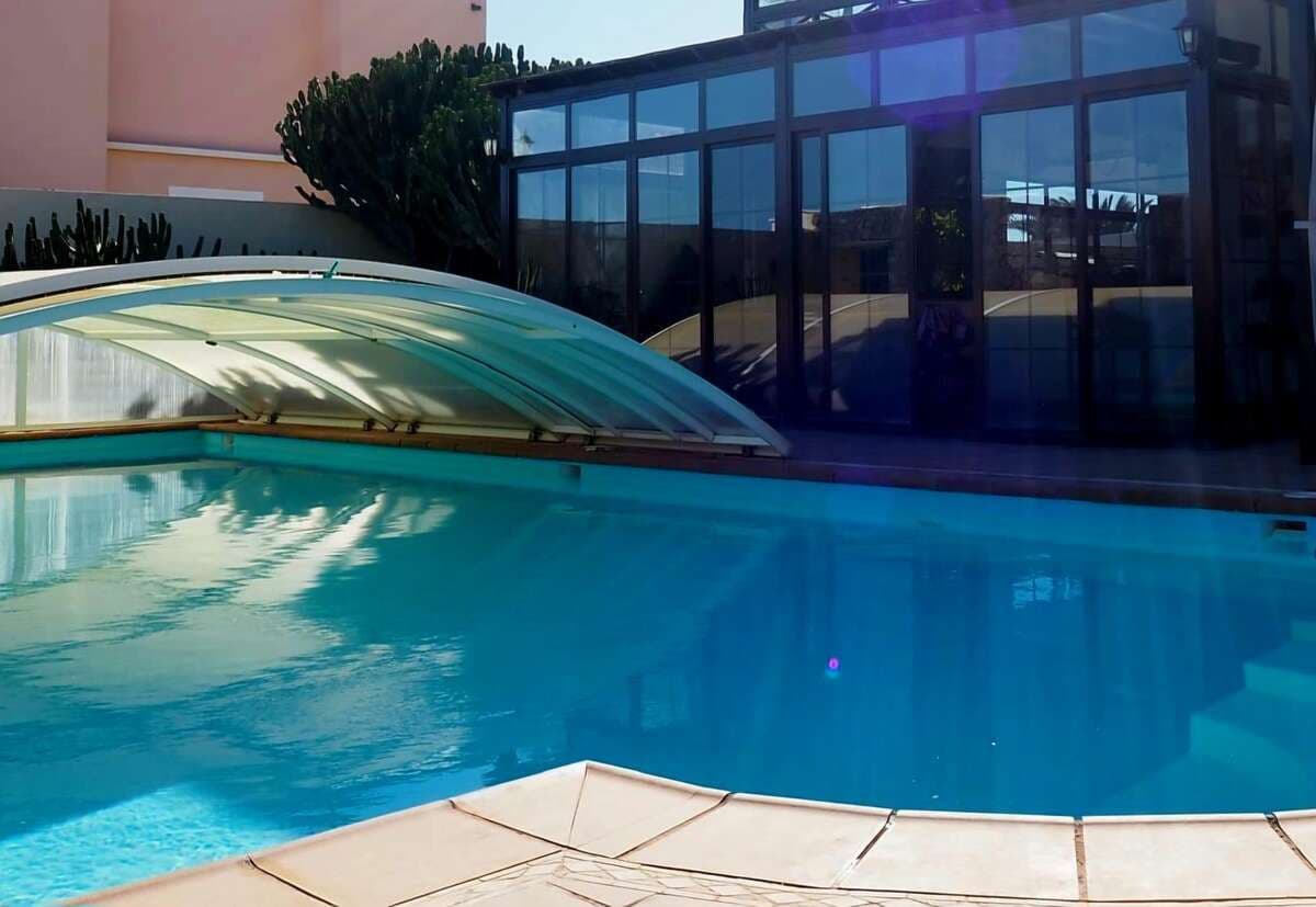 4 slaapkamer Villa te koop in Costa Teguise met garage - € 895.000 (Ref: 8571906)