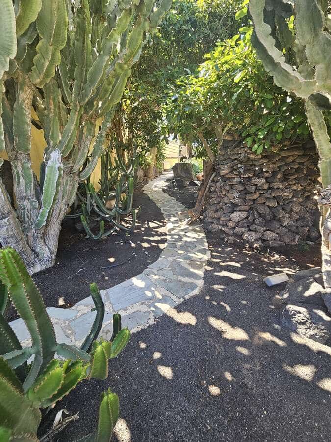 4 soverom Villa til salgs i Costa Teguise med garasje - € 895 000 (Ref: 8571906)