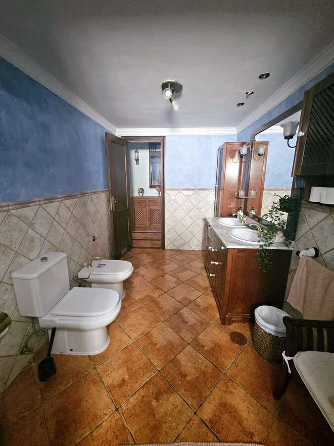 4 soverom Villa til salgs i Costa Teguise med garasje - € 895 000 (Ref: 8571906)