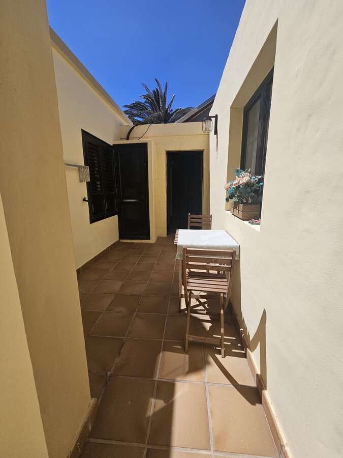 4 soverom Villa til salgs i Costa Teguise med garasje - € 895 000 (Ref: 8571906)