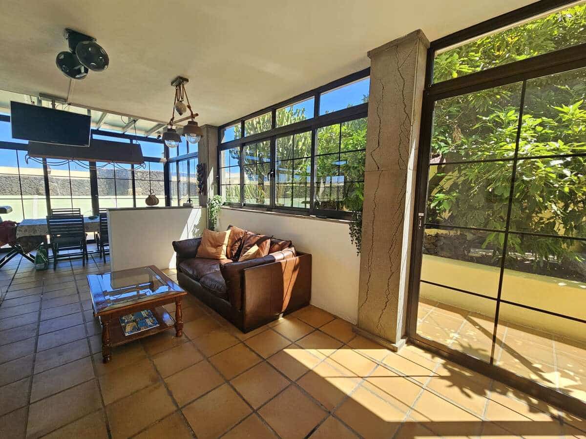 4 soverom Villa til salgs i Costa Teguise med garasje - € 895 000 (Ref: 8571906)