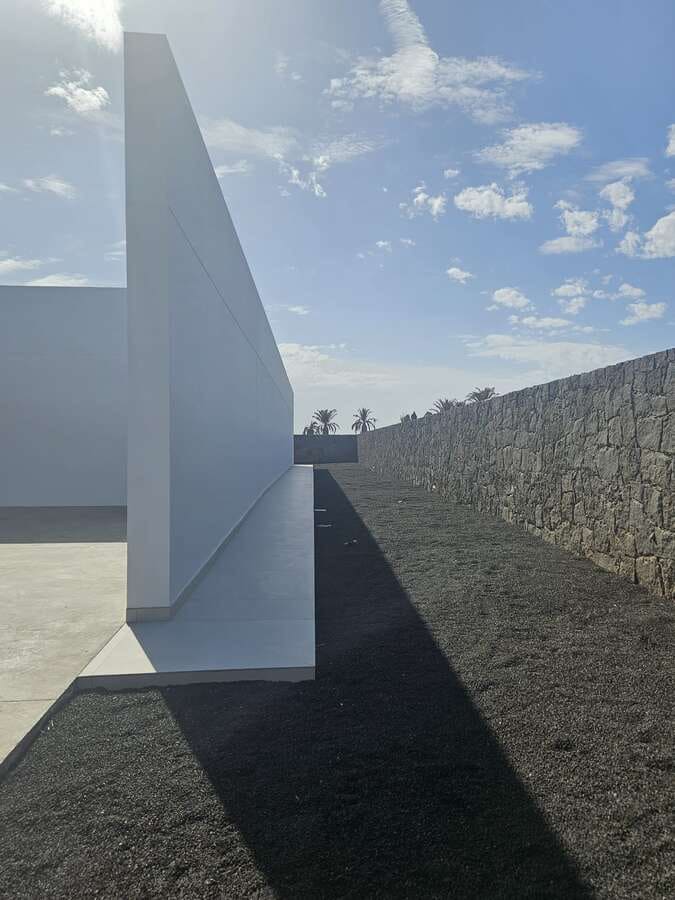 4 soverom Villa til salgs i Costa Teguise med svømmebasseng garasje - € 900 000 (Ref: 8679404)