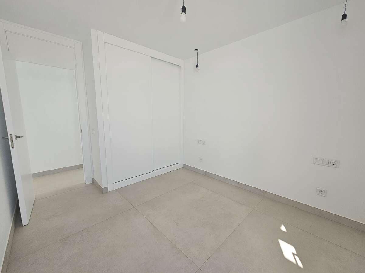 4 soverom Villa til salgs i Costa Teguise med svømmebasseng garasje - € 900 000 (Ref: 8679404)