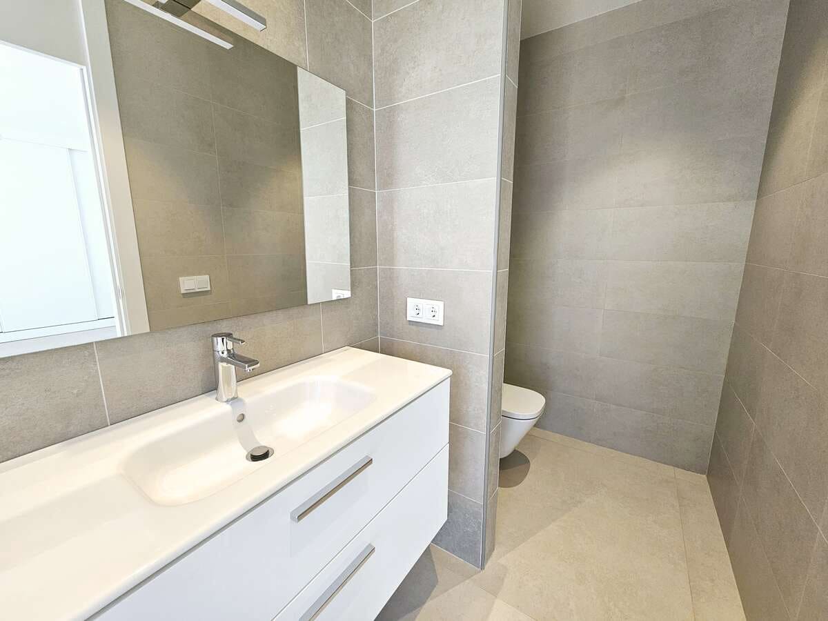 4 soverom Villa til salgs i Costa Teguise med svømmebasseng garasje - € 900 000 (Ref: 8679404)