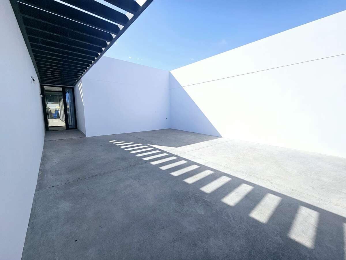 4 soverom Villa til salgs i Costa Teguise med svømmebasseng garasje - € 900 000 (Ref: 8679404)