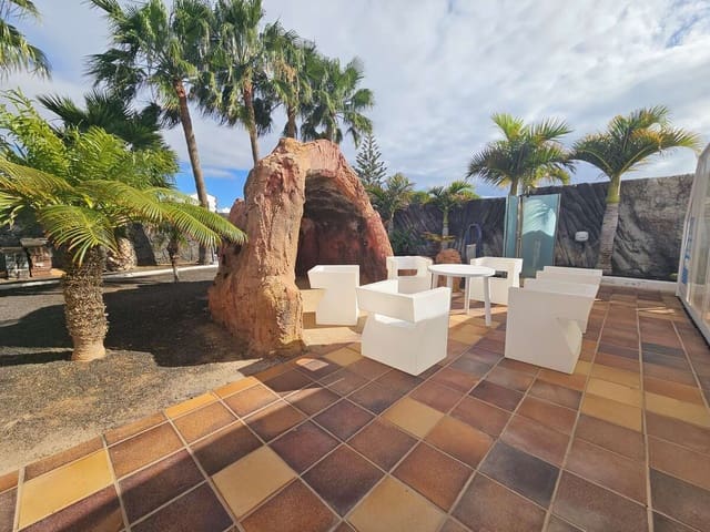 3 camera da letto Villa in vendita in Playa Blanca, Yaiza con piscina garage - 650.000 € (Rif: 8775816)