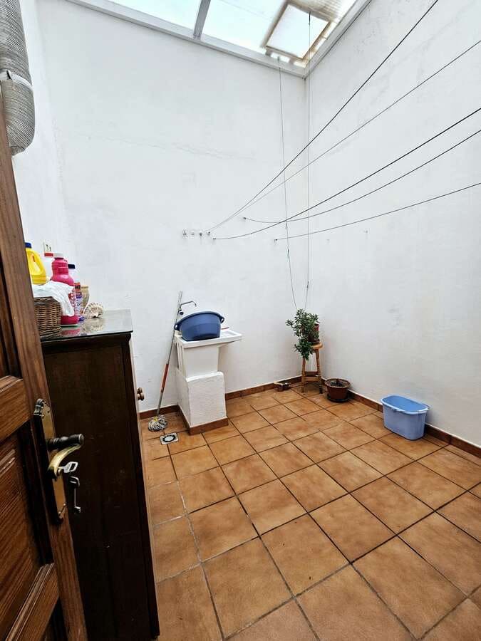 5 slaapkamer Villa te koop in Tahiche met garage - € 575.000 (Ref: 8783302)