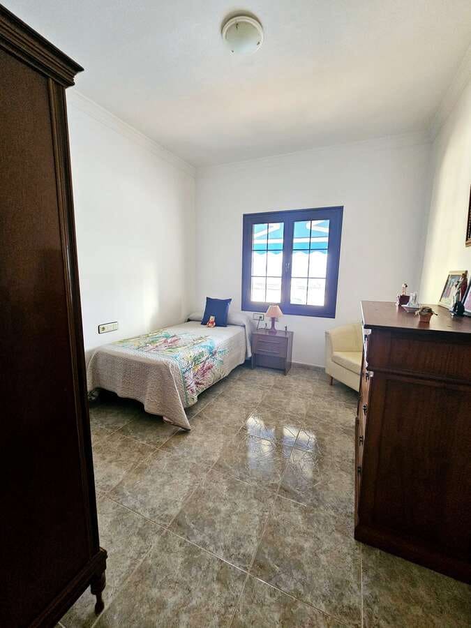 5 slaapkamer Villa te koop in Tahiche met garage - € 575.000 (Ref: 8783302)