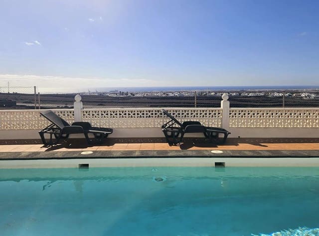 5 soverom Villa til salgs i Tahiche, Teguise med garasje - € 575 000 (Ref: 8783302)