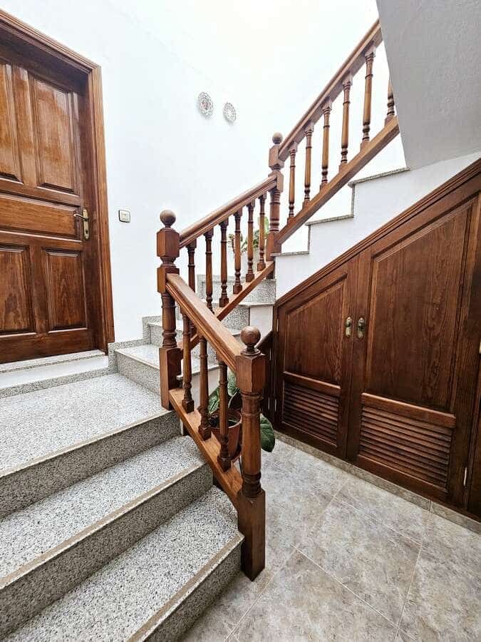 5 slaapkamer Villa te koop in Tahiche met garage - € 575.000 (Ref: 8783302)