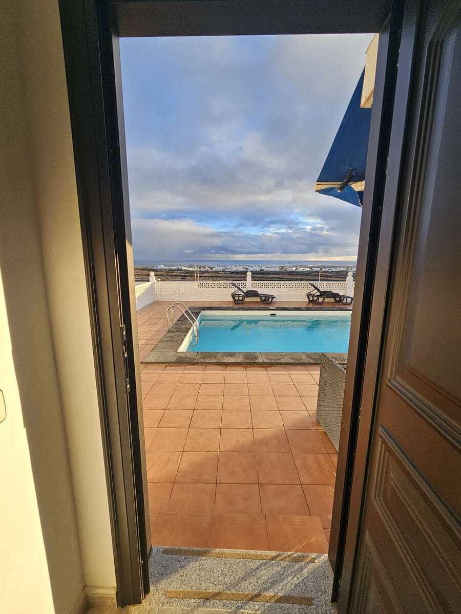 5 slaapkamer Villa te koop in Tahiche met garage - € 575.000 (Ref: 8783302)