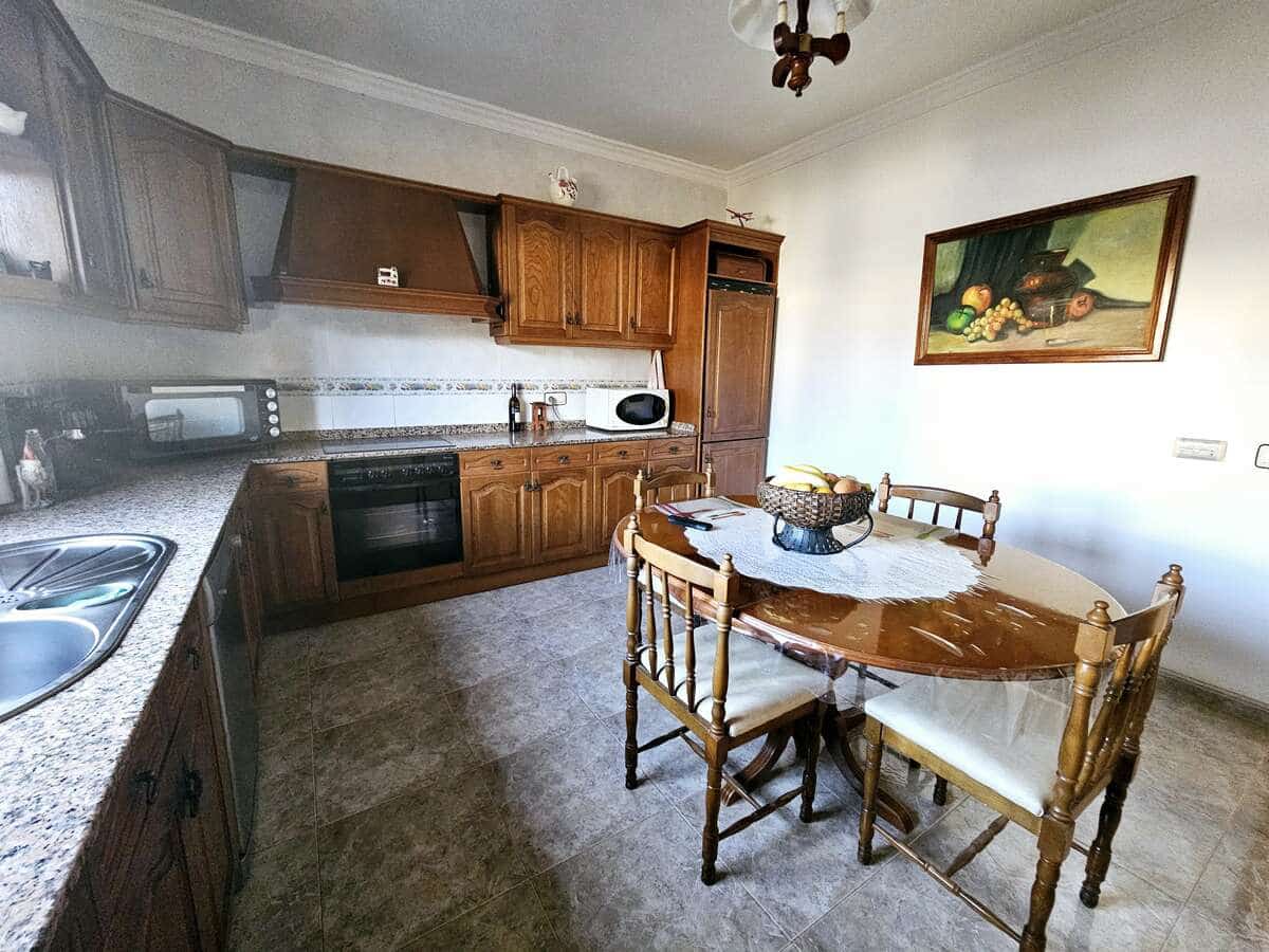 5 slaapkamer Villa te koop in Tahiche met garage - € 575.000 (Ref: 8783302)