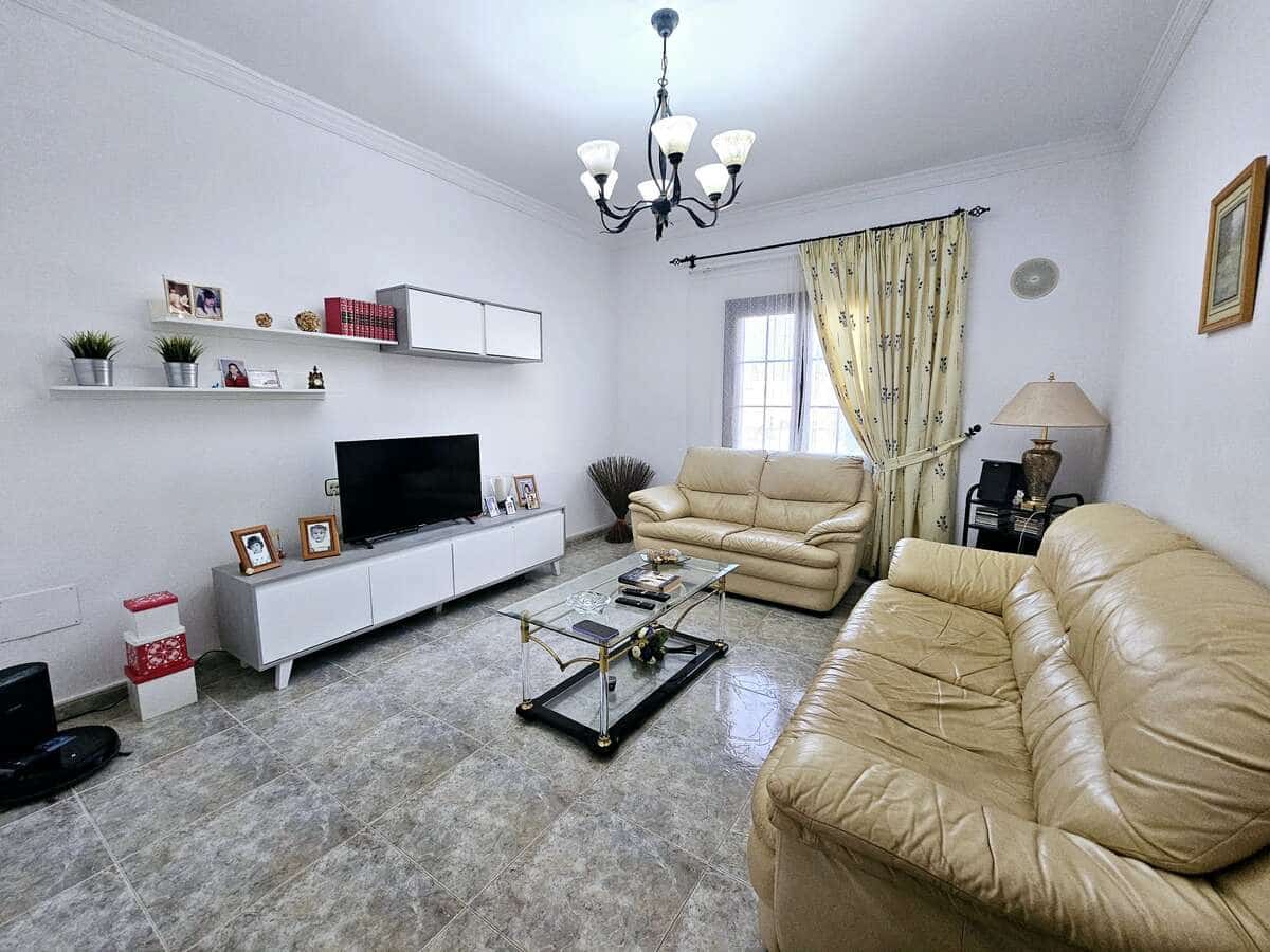 5 slaapkamer Villa te koop in Tahiche met garage - € 575.000 (Ref: 8783302)