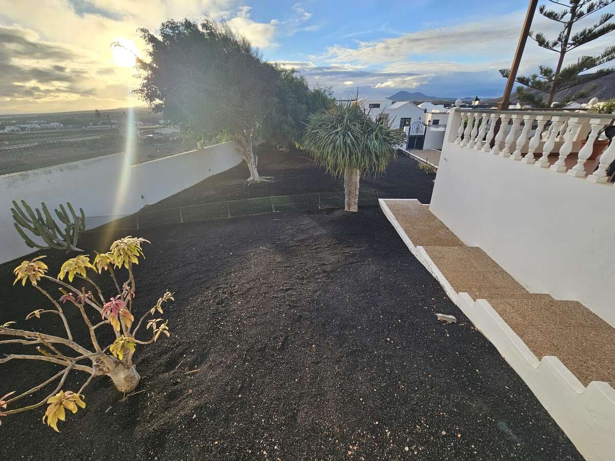 5 slaapkamer Villa te koop in Tahiche met garage - € 575.000 (Ref: 8783302)