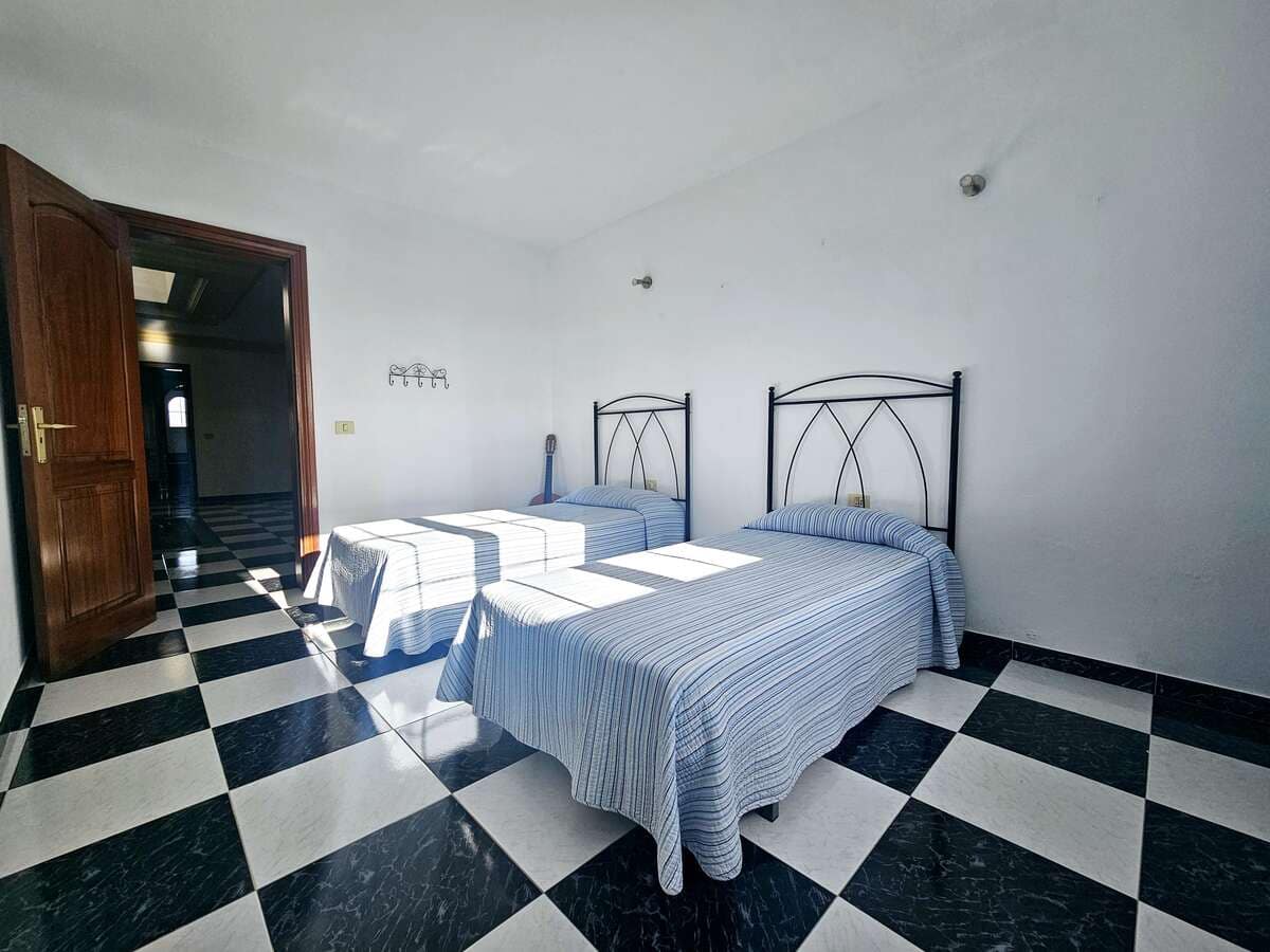 4 soveværelse Villa til salg i El Islote med garage - € 525.000 (Ref: 8925936)