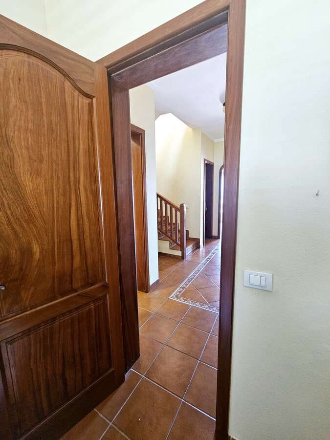 4 soveværelse Villa til salg i Tahiche med garage - € 499.000 (Ref: 8975598)